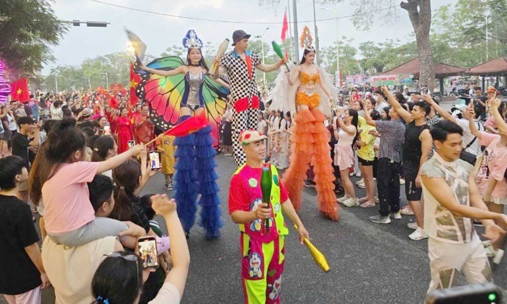 Hai Phong shines with traditional colours at 2025 Open Puppet Festival